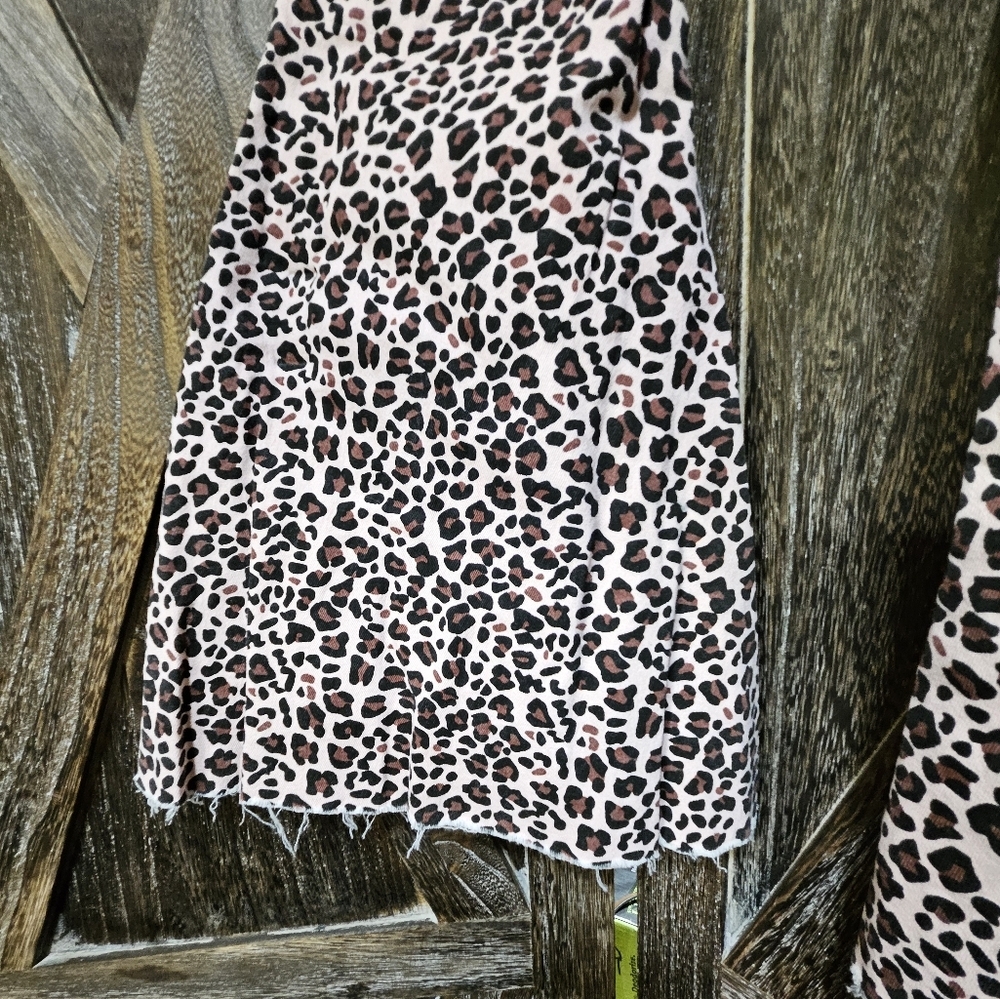 NWT Light Pink Leopard Print Women's Pants - Picture 4 of 5